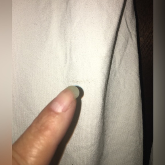 15.5”PTP SIZE 4 or SMALL LULULEMON MAKING MOVES PLEATED LONG SLEEVE WHITE TOP - Picture 16 of 16